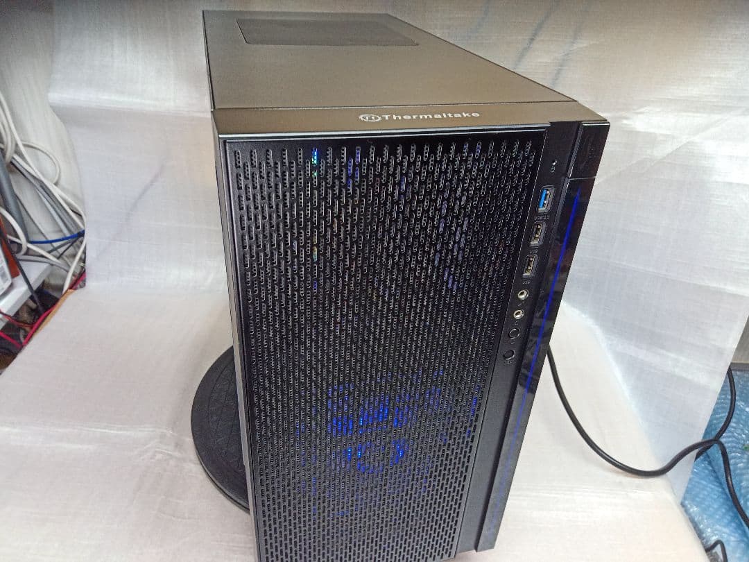 Thermaltake ミドルタワーPC i74790