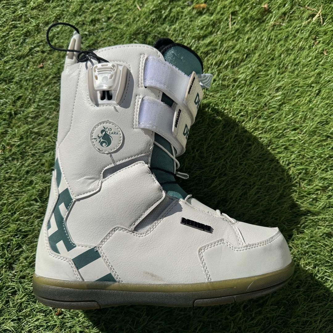 美品 DEELUXE TEAM ID LTD LARA 24.5cm