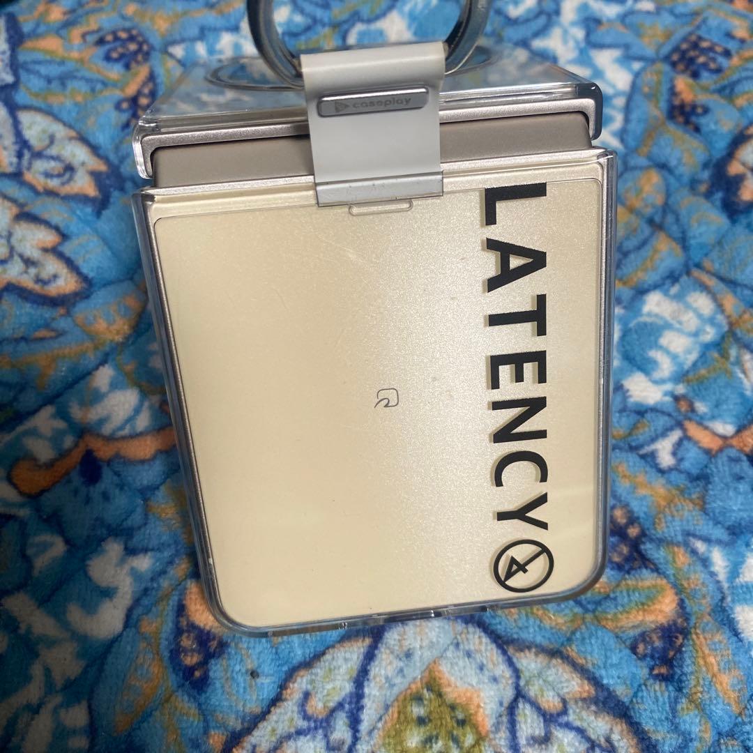 Libero Flip A304ZT ゴールド携帯は新品同様でほとんSIMフリー