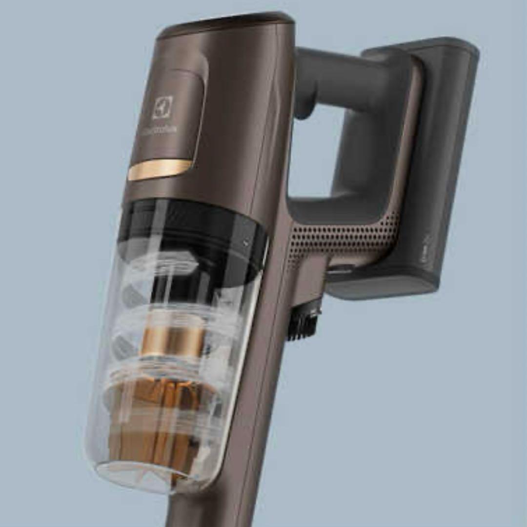 【新品未使用】エレクトロラックス サイクロン式 EFP91835 ③