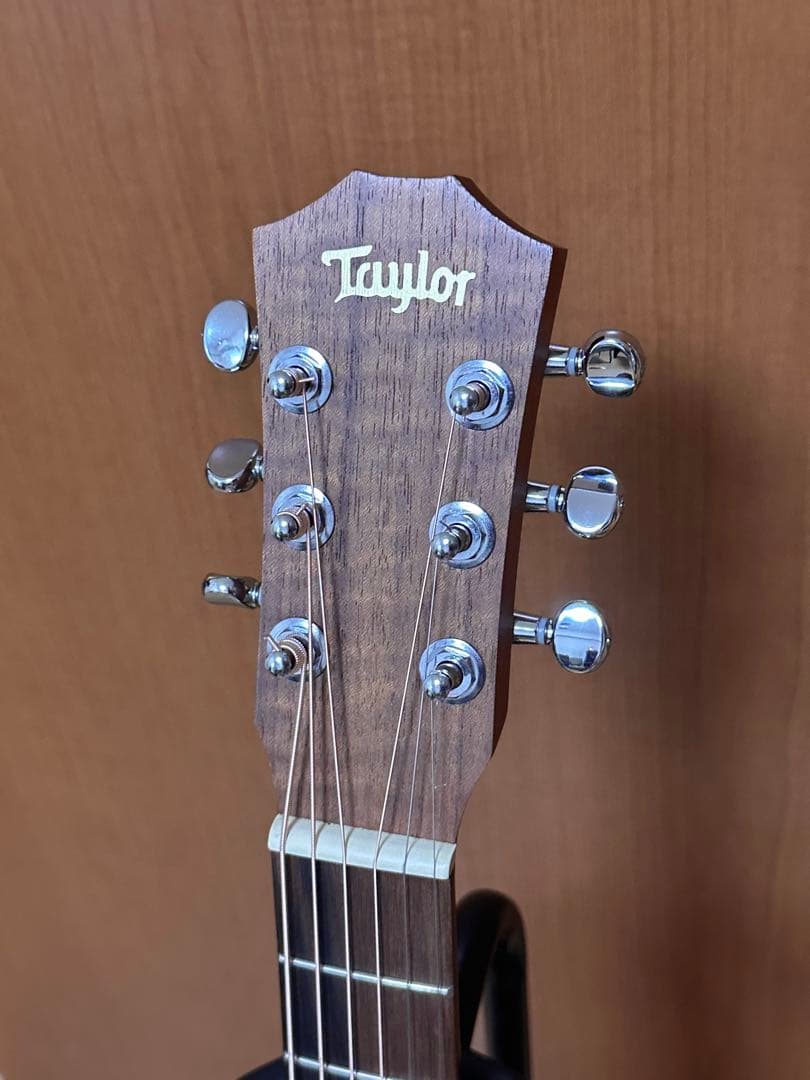 ギター Taylor Baby Taylor Mahogany BT2e