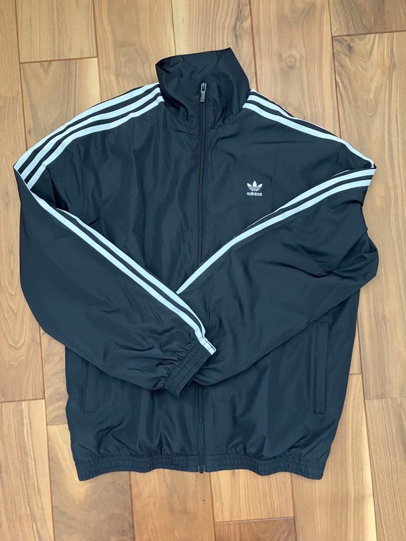 adidas ファイヤーバードオーバーサイズドトラックトップ