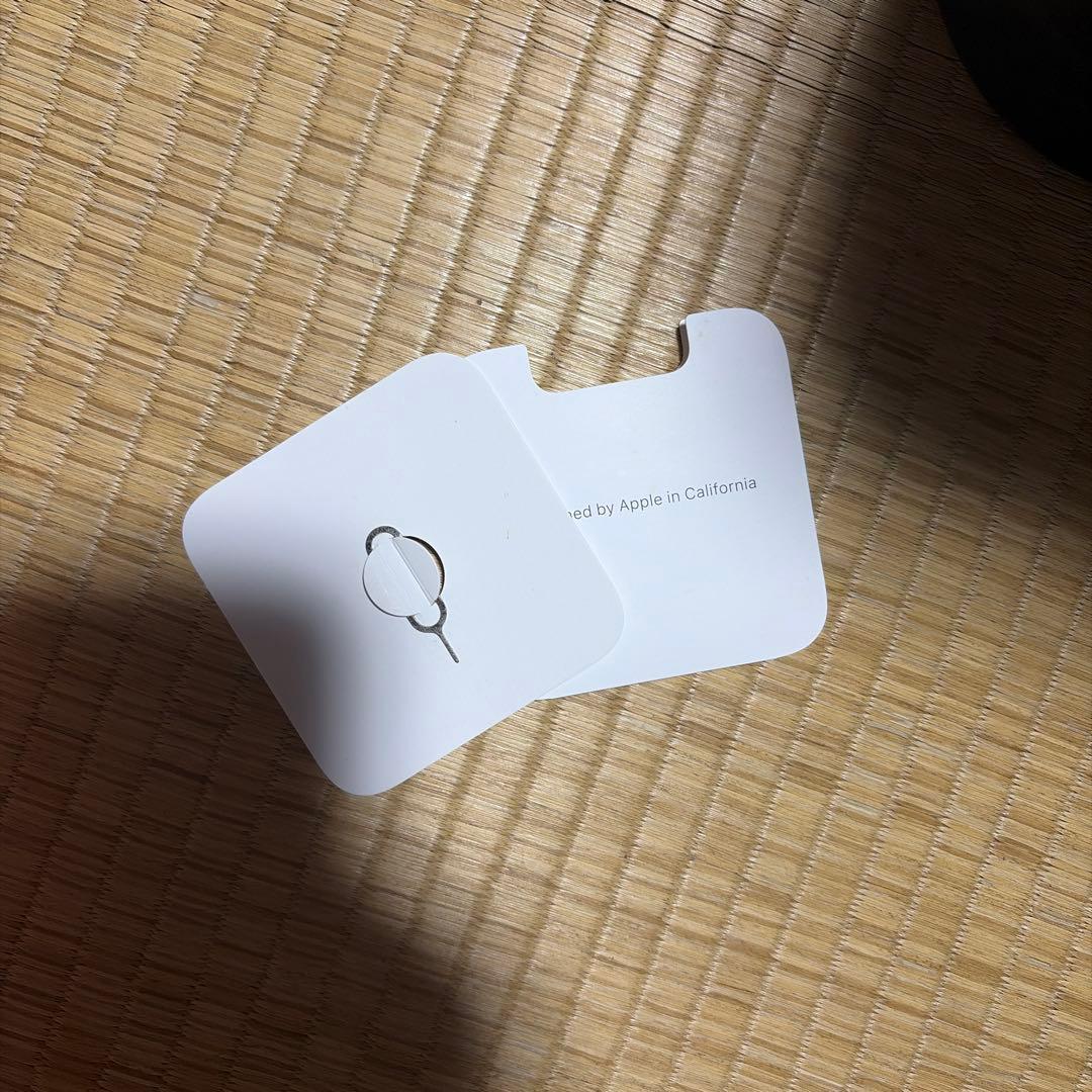 iPhone１５ケースシムピンつき