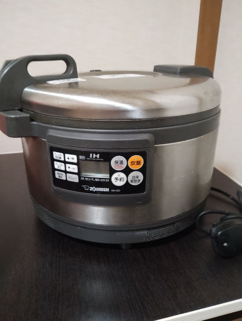 象印　炊飯器　NH-GD36 2013年製