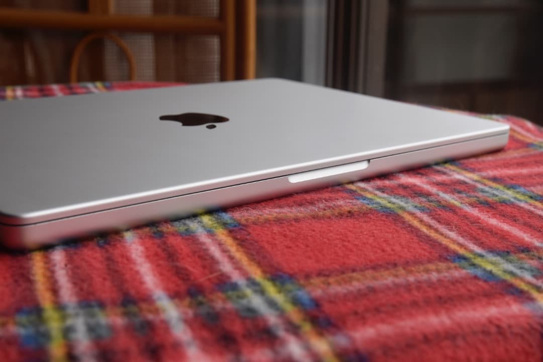 【美品】MacBook M1pro SSD 1TB メモリ16GB　　2021