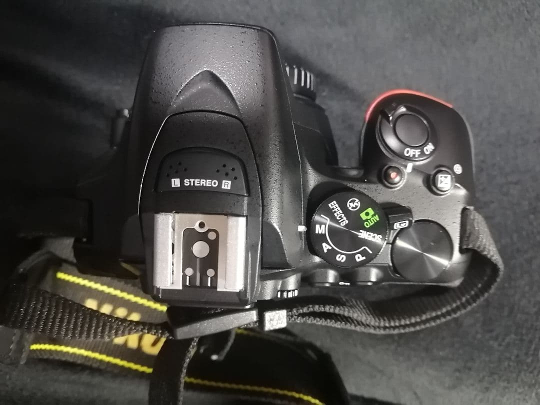 中古美品　Nikon D5600 デジタル一眼レフカメラ　ダブルズームキット
