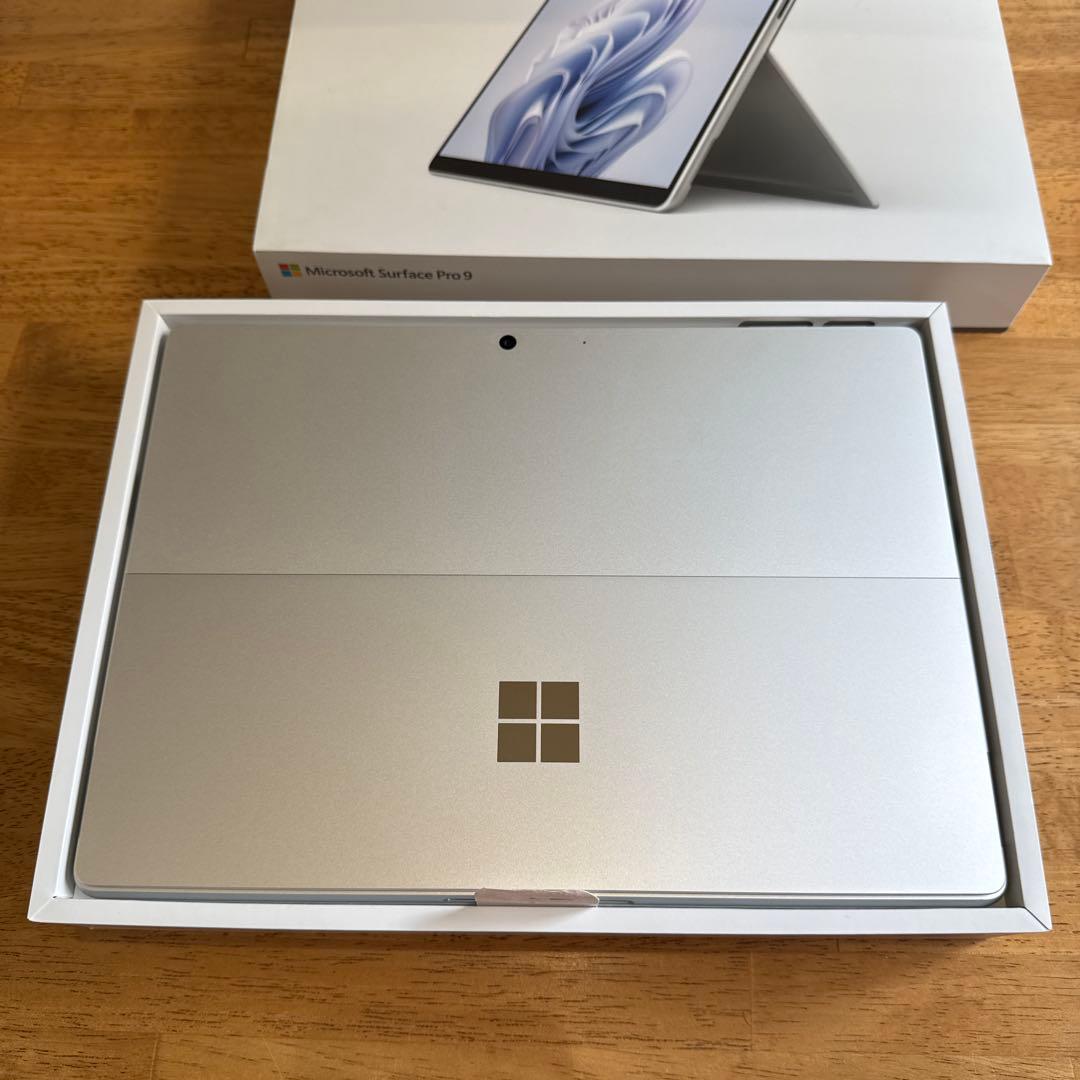 美品 Microsoft Surface Pro 9 シルバー 本体 128GB