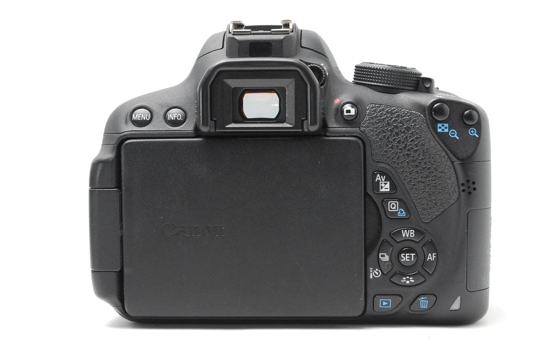 1本のレンズで近くも遠くも撮れる♪Canon Kiss X7i　バリアングル液晶