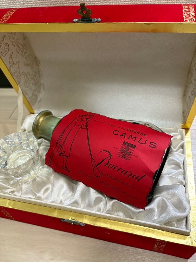 natural　カミュコニャック　バカラクリスタルボトル　未開栓