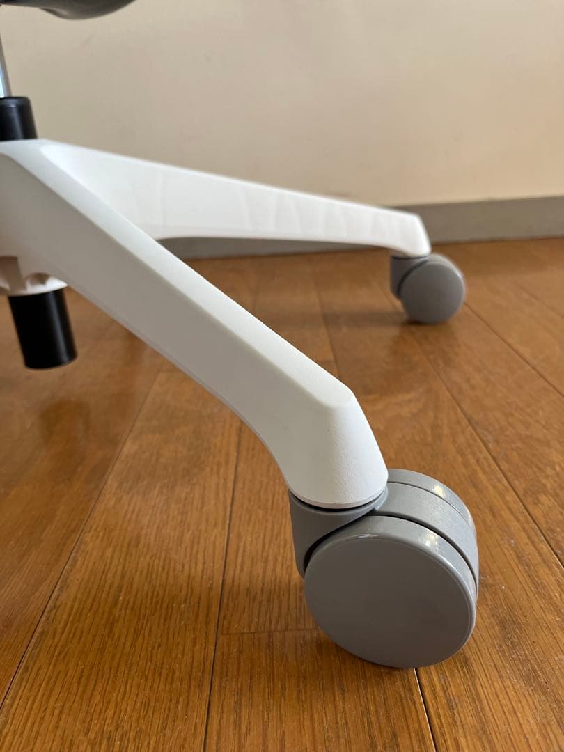 OKAMURA オカムラ　Spher スフィア　2023年製　17.2万