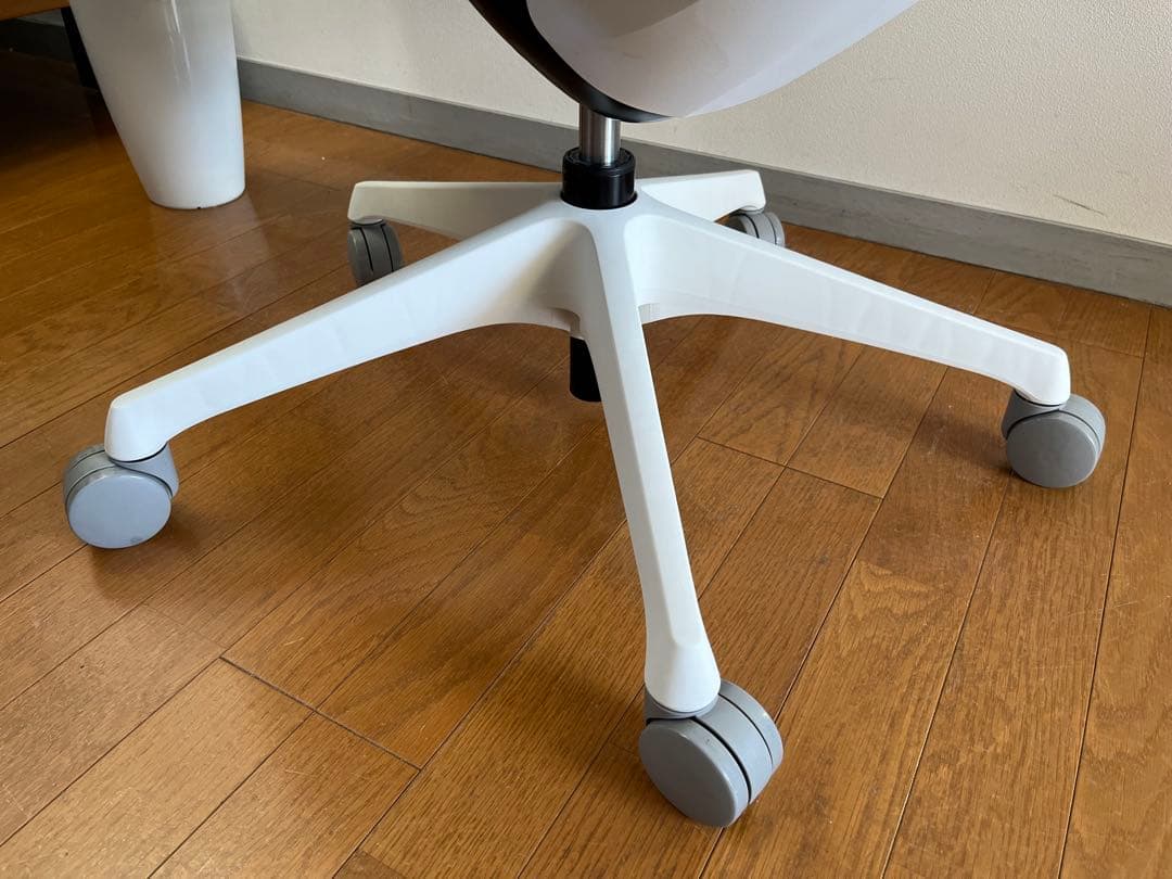 OKAMURA オカムラ　Spher スフィア　2023年製　17.2万