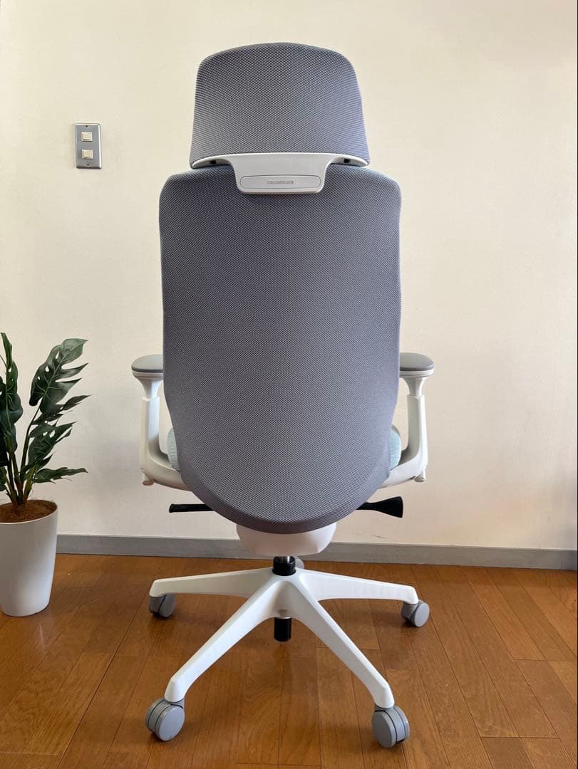 OKAMURA オカムラ　Spher スフィア　2023年製　17.2万