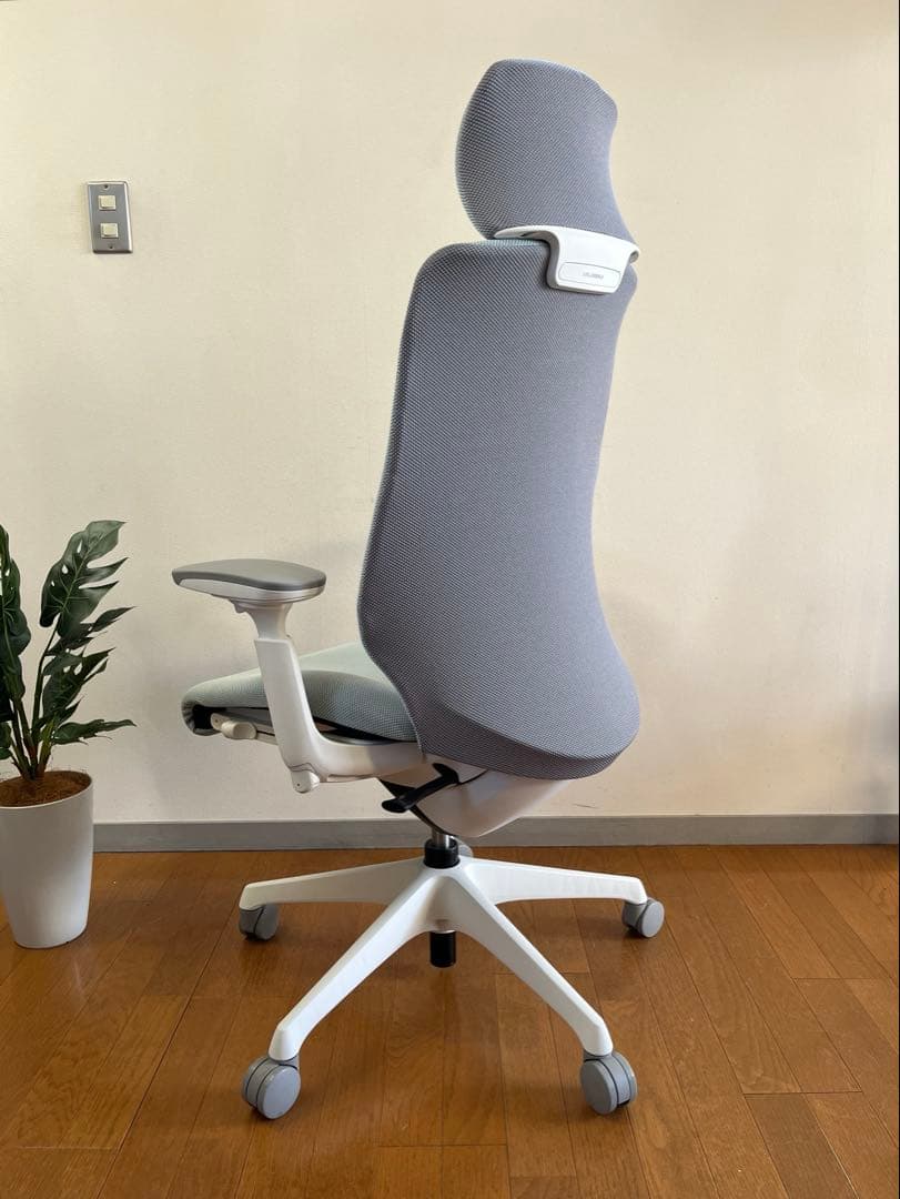 OKAMURA オカムラ　Spher スフィア　2023年製　17.2万