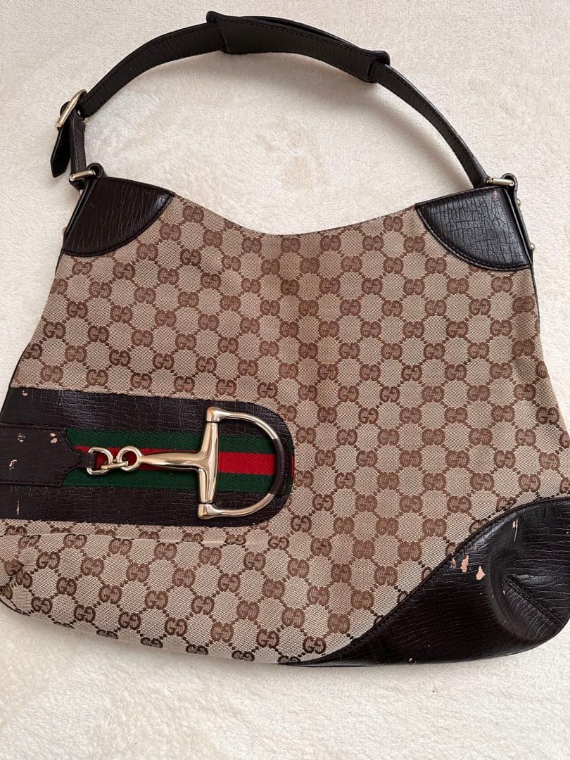 GUCCI GGキャンバス レザーバッグ