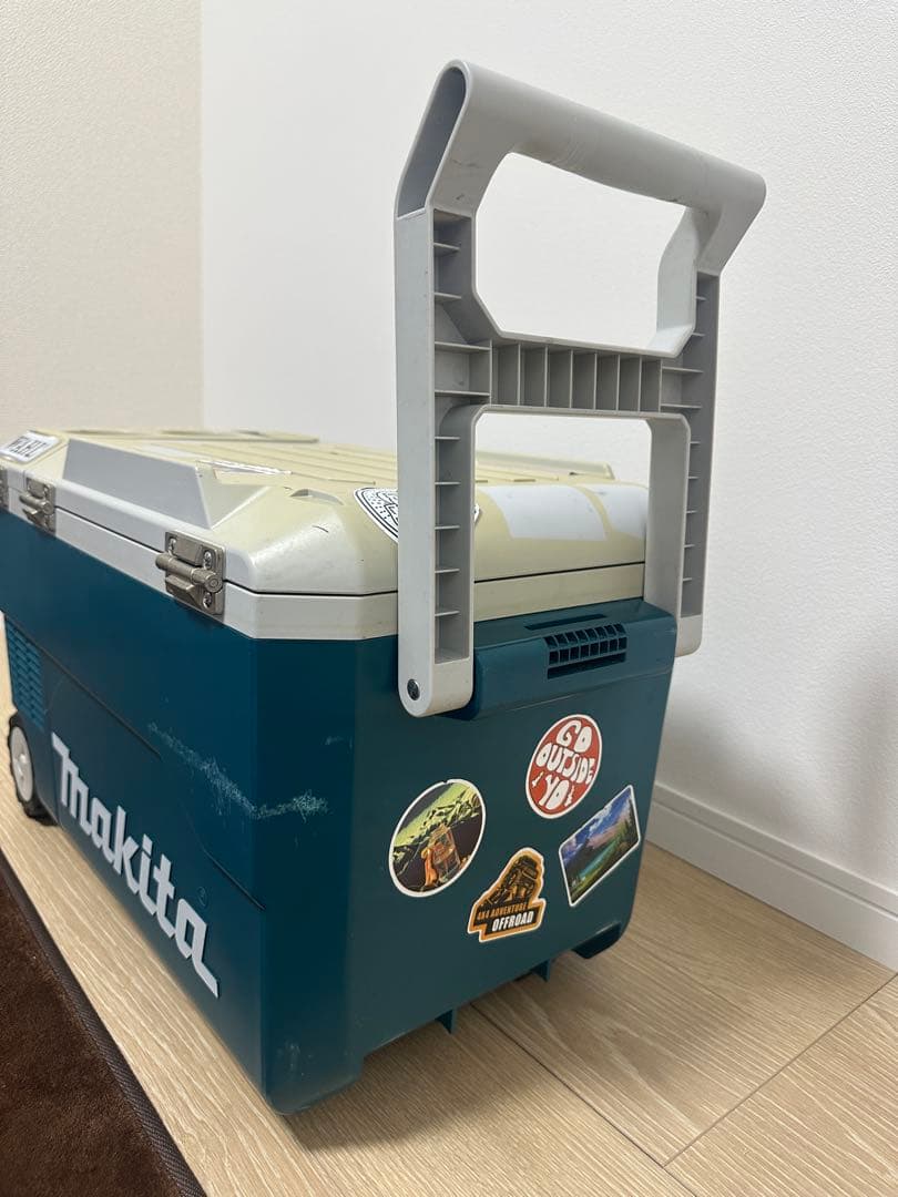 Makita 冷温庫 キャスター付き