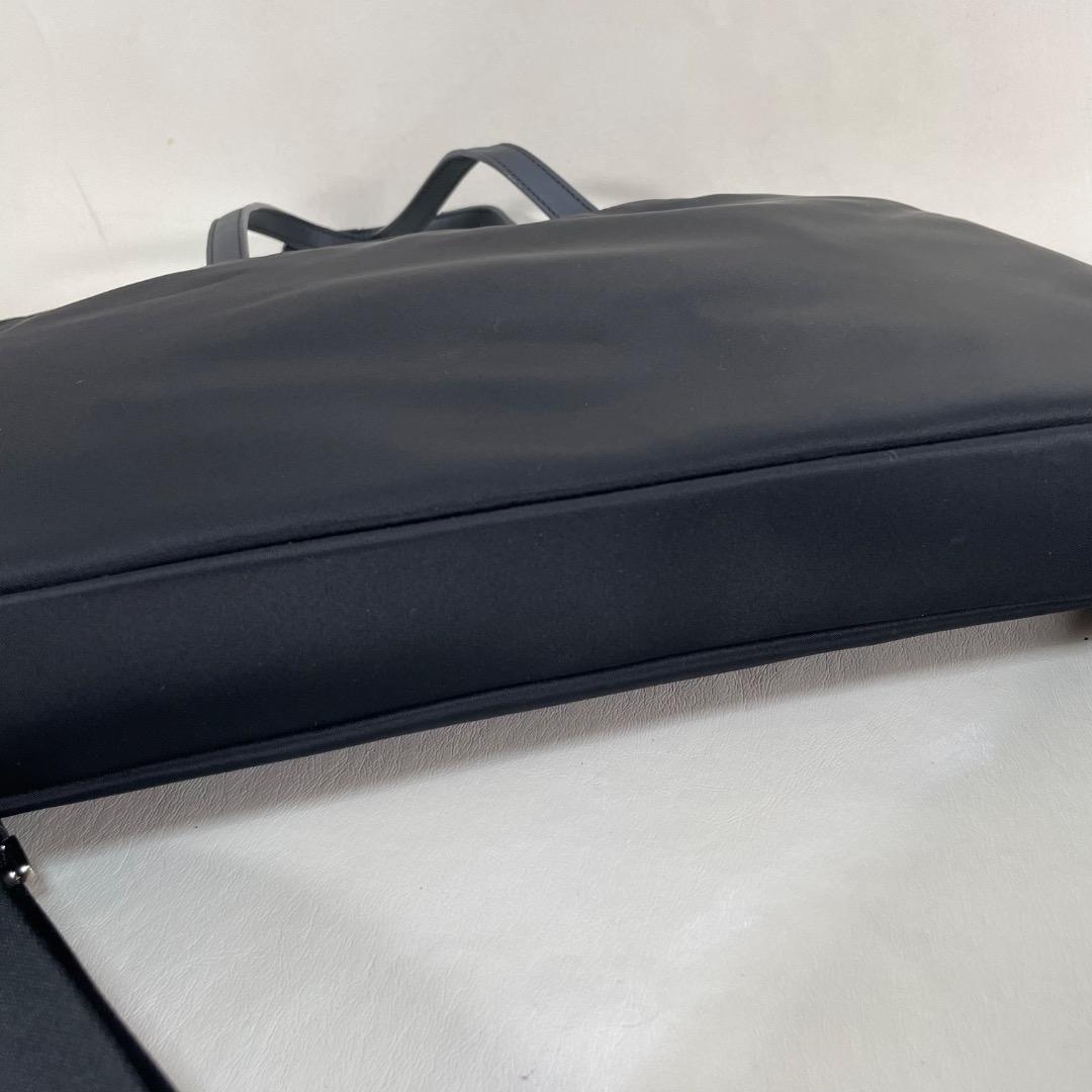 A3✨美品✨Kate Spade ケイトスペード PCケース 黒 ショルダー付