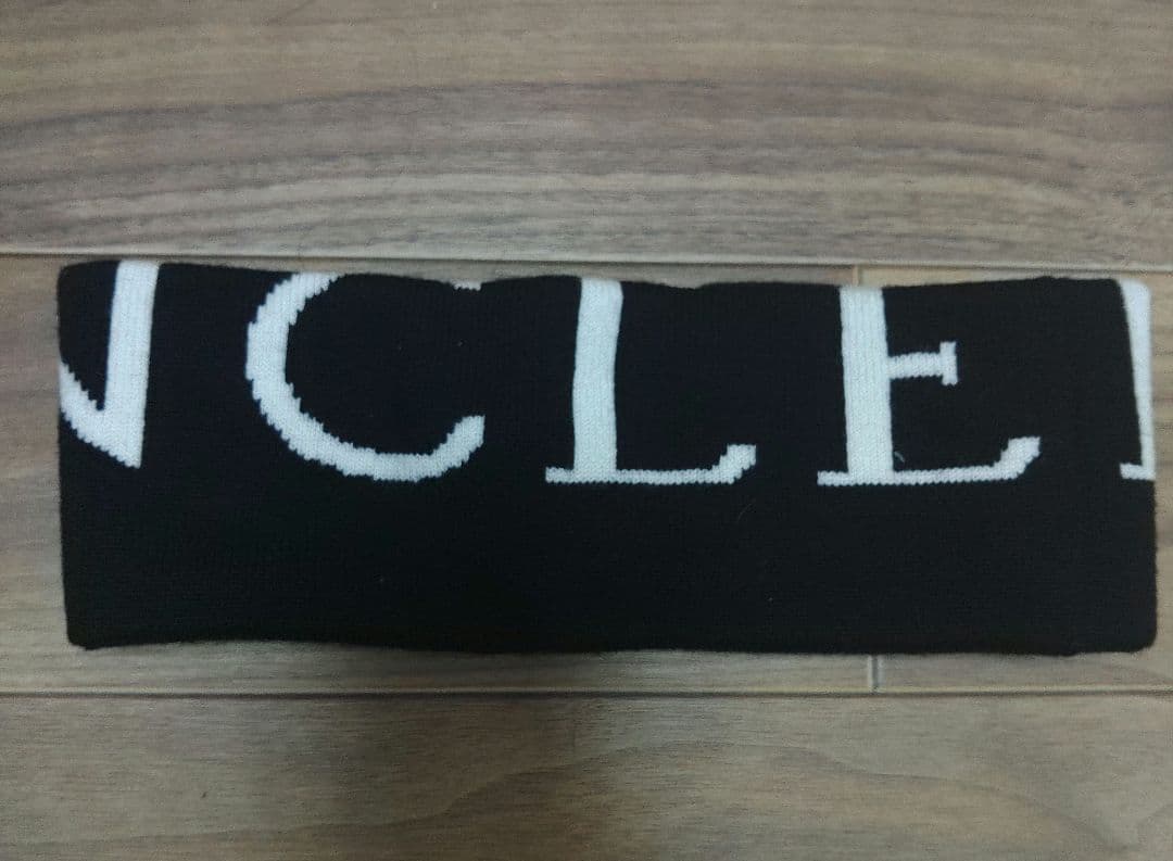 モンクレール MONCLER ヘアバンド 3b00034 m1122 999