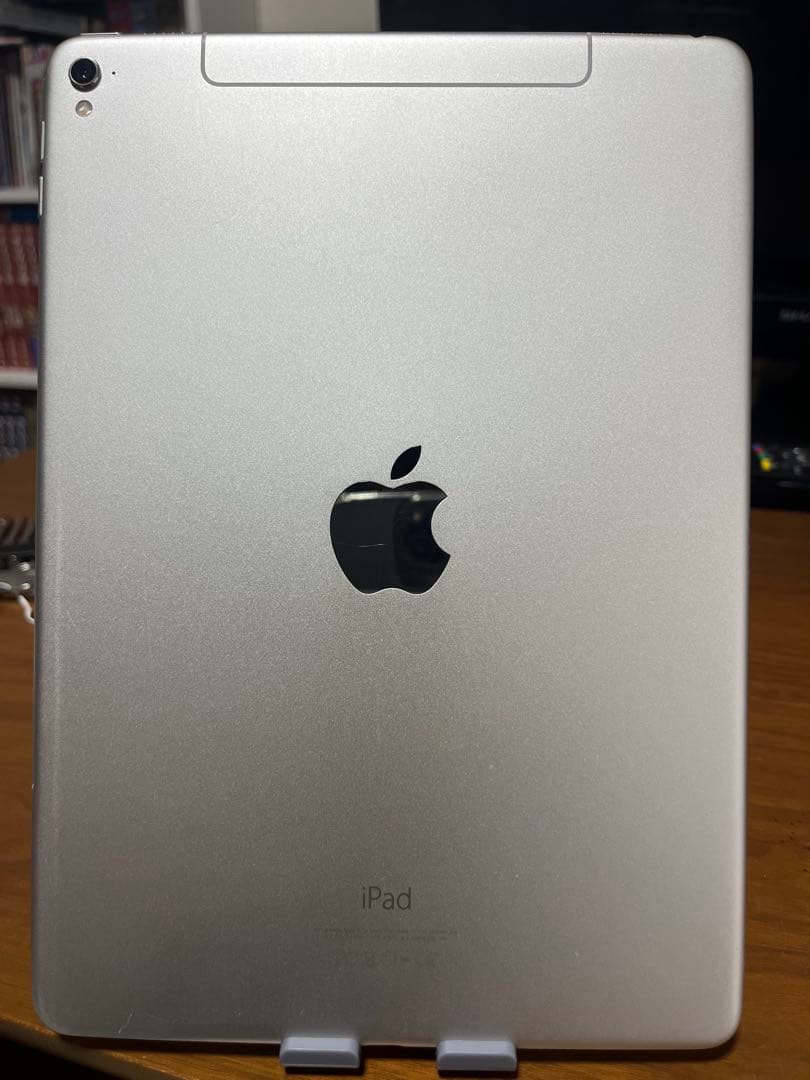 iPad pro SIMフリー32GB 本体＋画面フィルム、本体ケース付き