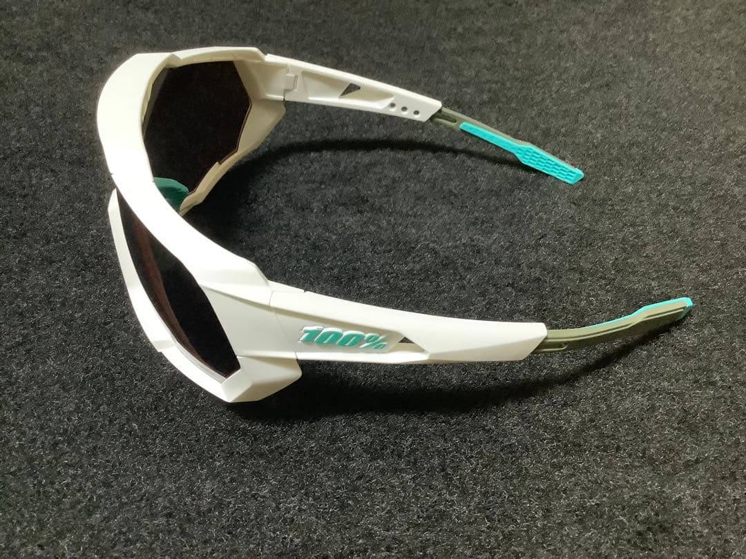100% Speedtrap BORA限定カラー サングラス