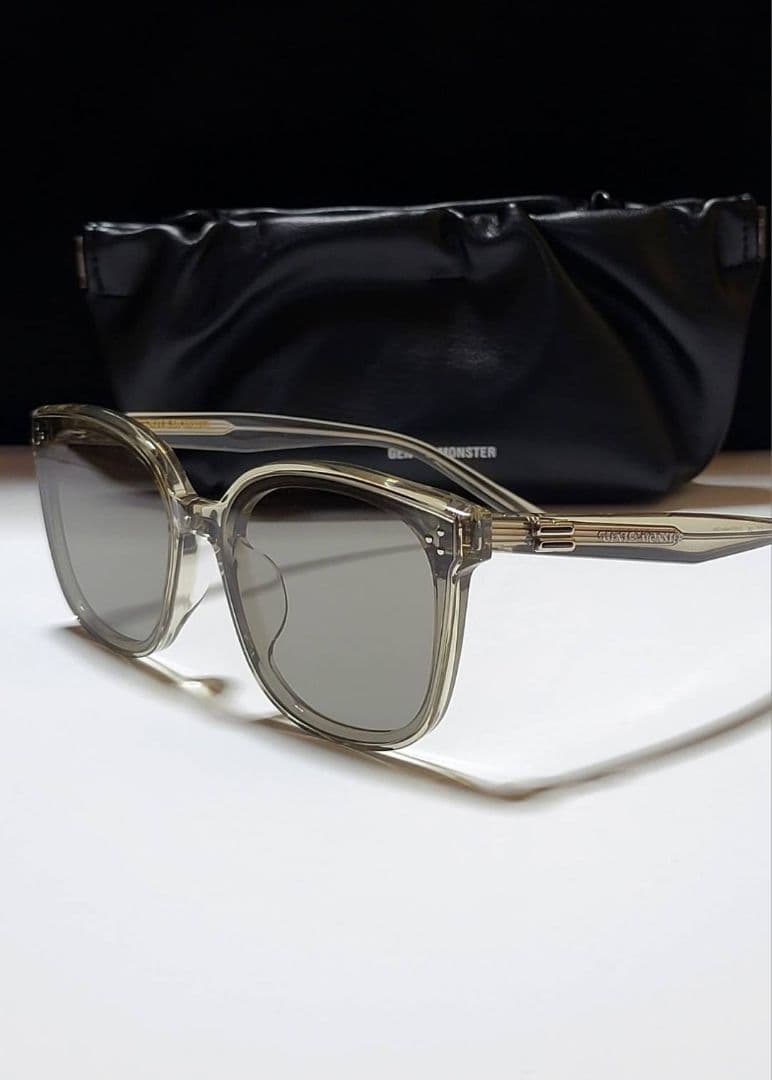 ◆GENTLE MONSTER◆サングラス　BY Col.BRC11　ケース付き