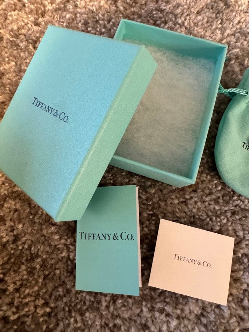 ティファニー　ボールピアス