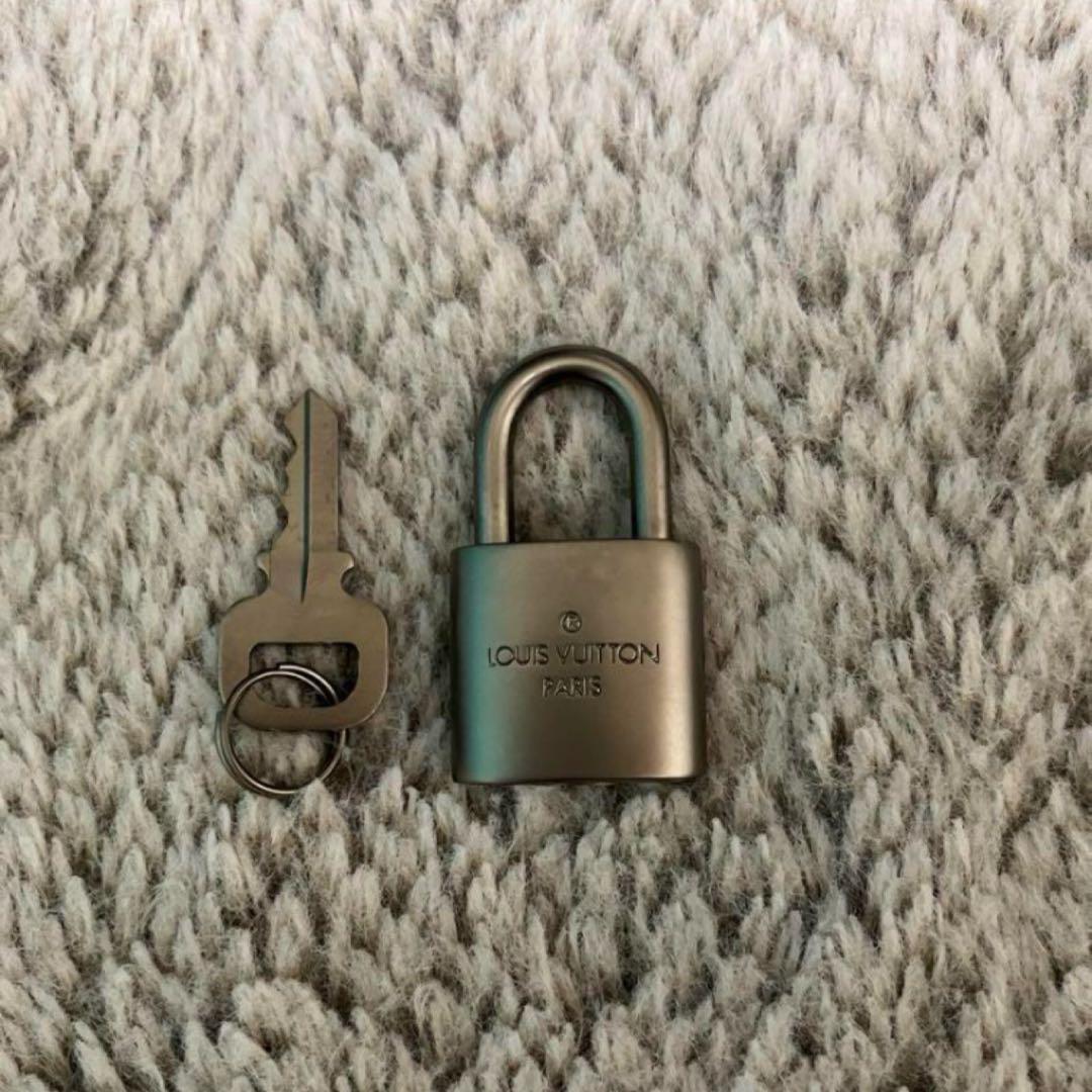 超美品　ルイヴィトン　ダミエ・アンフィニ　キーポル・バンドリエール45 オニキス