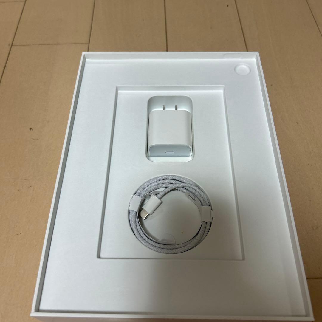 美品　iPad 10世代 64GBブルー