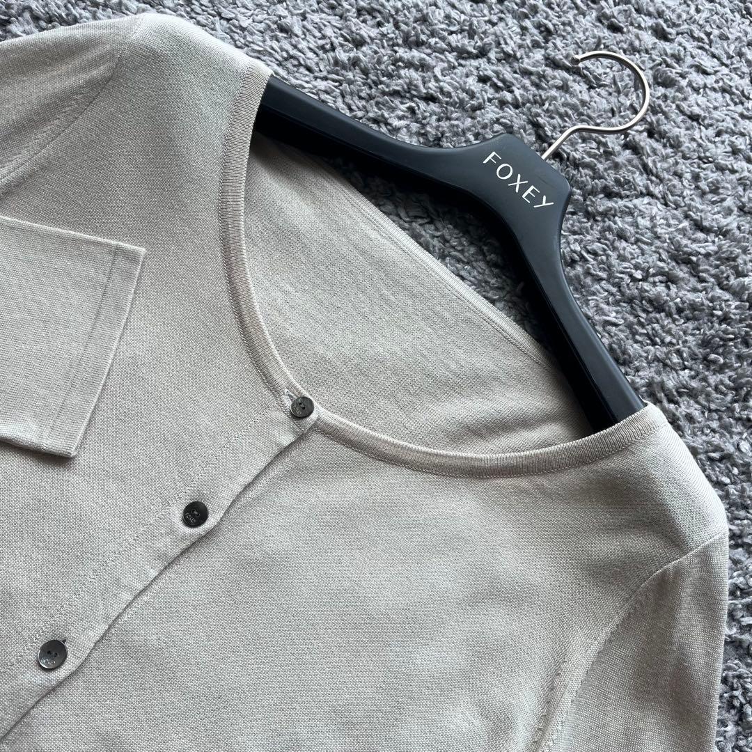 フォクシー 40 ライトグレージュ カーディガン