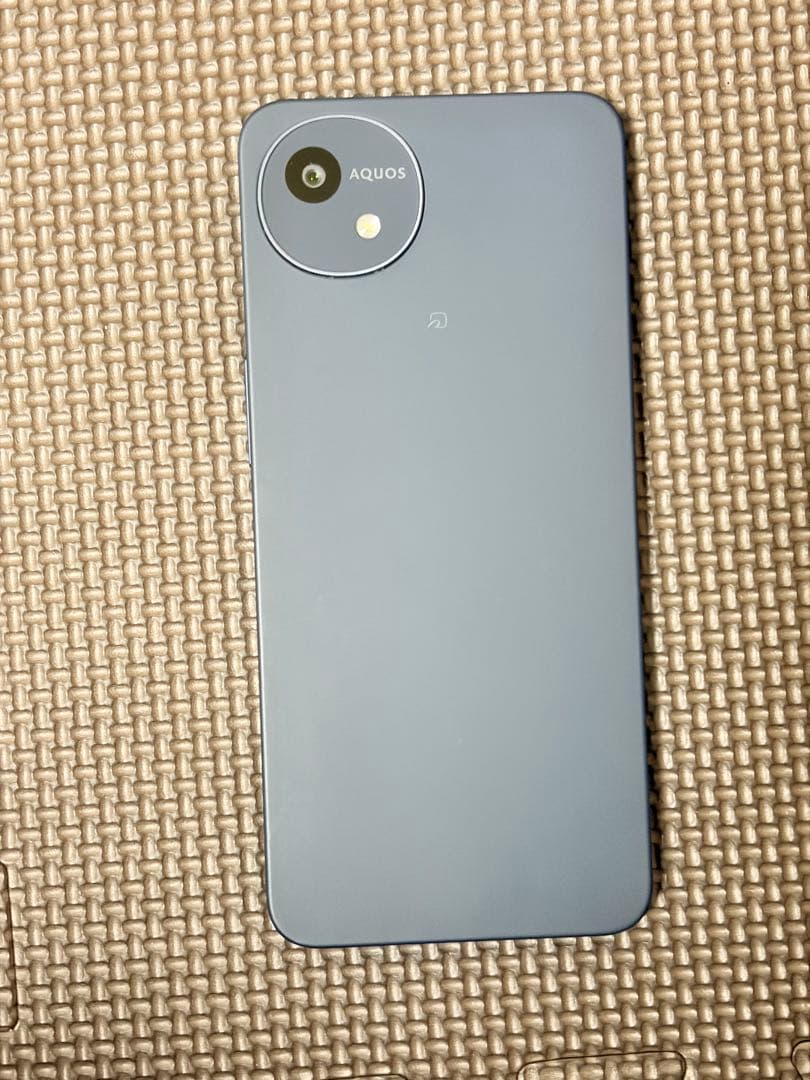 AQUOS wish4 ブラック