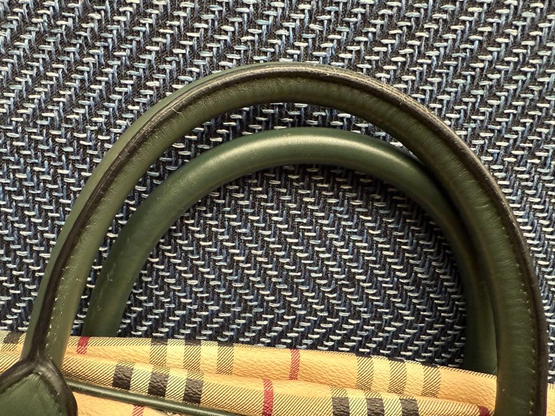 バーバリー　チェック柄　イタリア製　ボストンバッグ