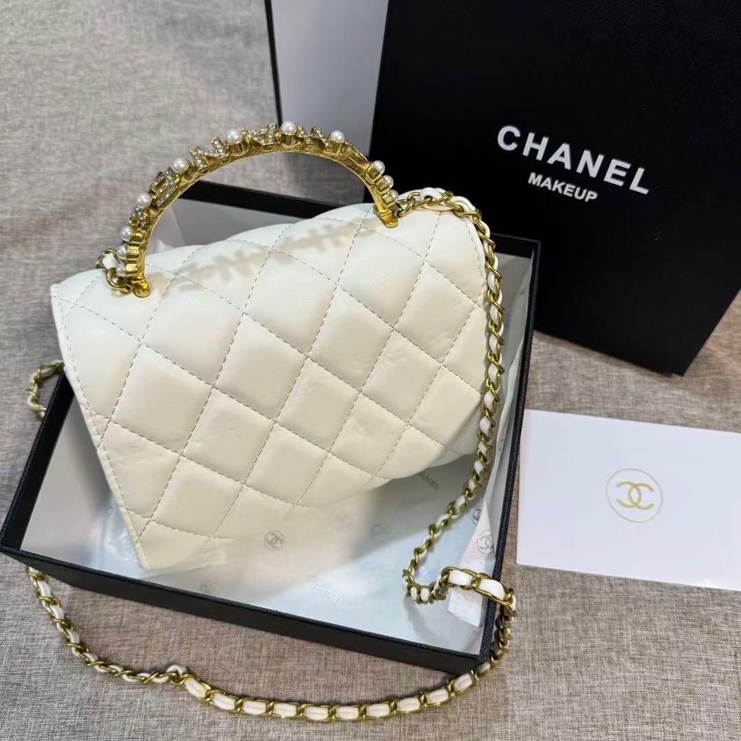 VIP限定 ノベルティ キルティング ショルダーバッグ ホワイト