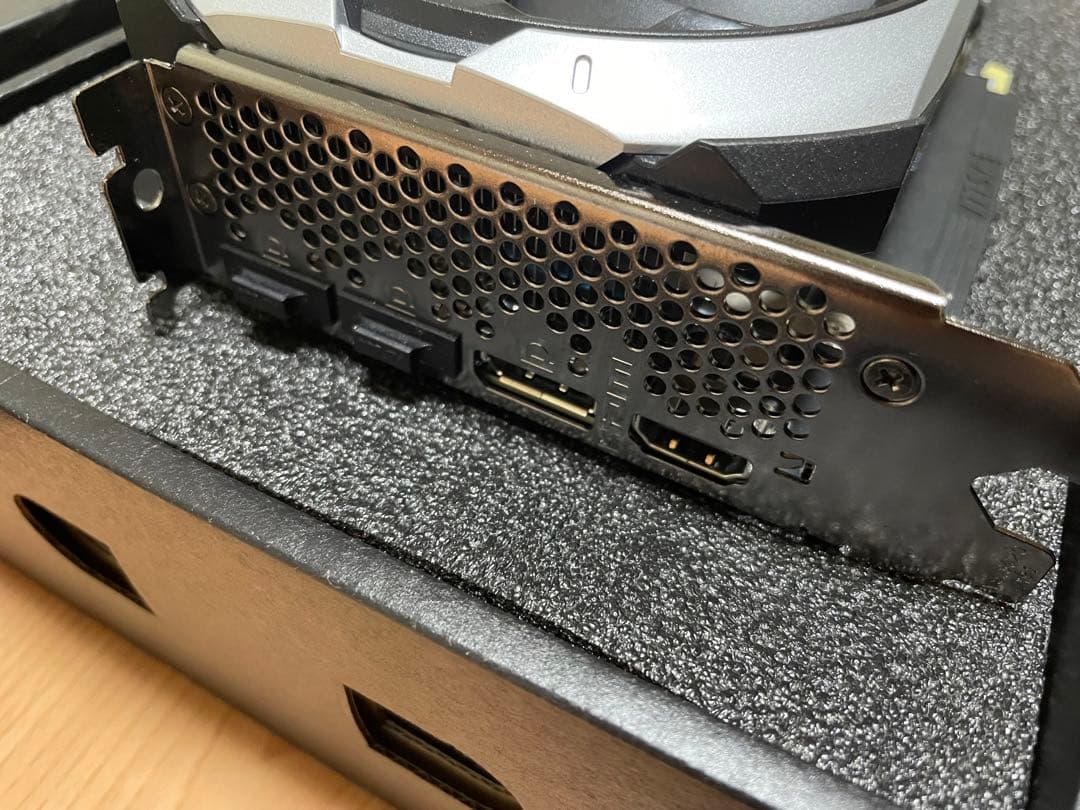 グラフィックボード・グラボ・ビデオカード MSI GeForce RTX 4070 TI VENTUS 2X