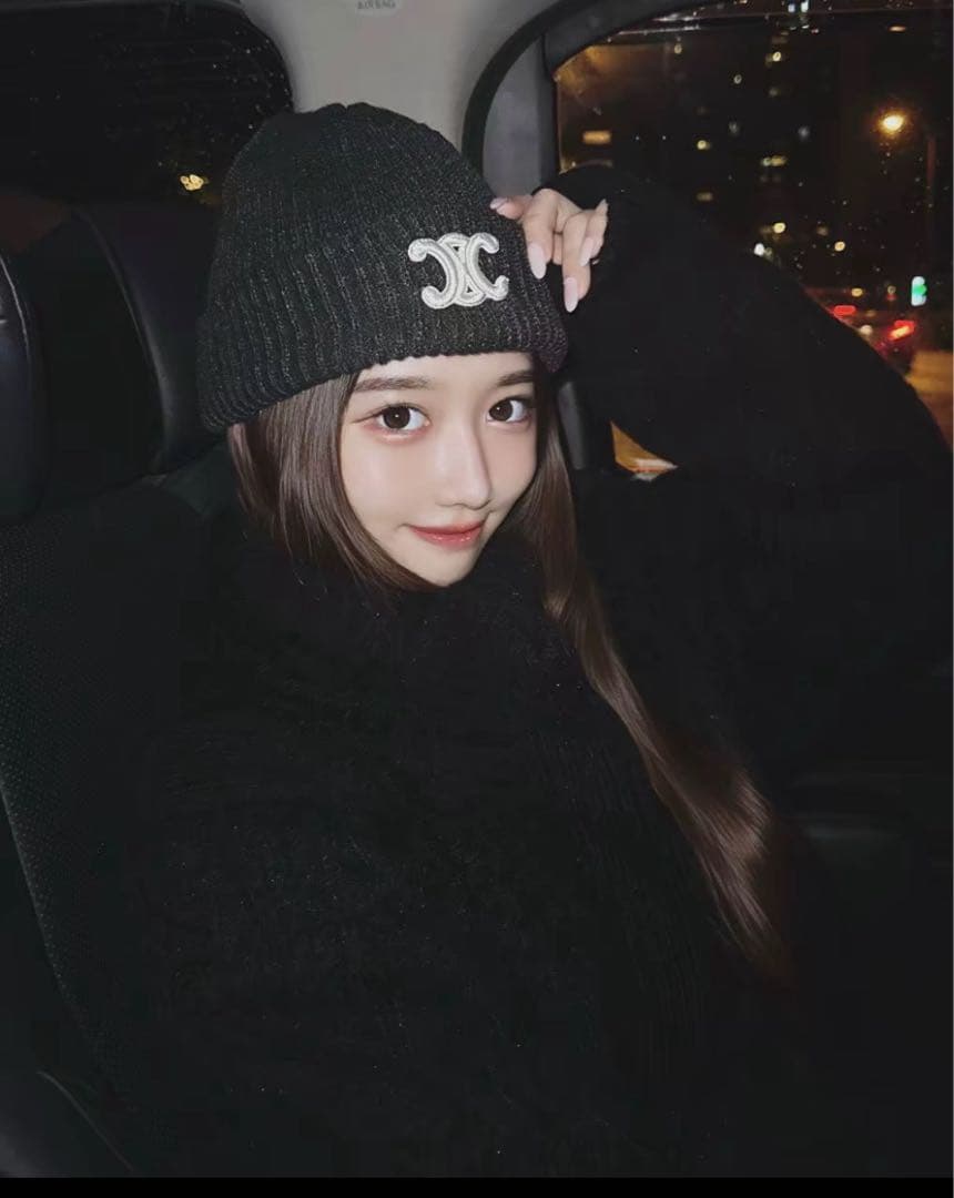 美品CELINEビーニー