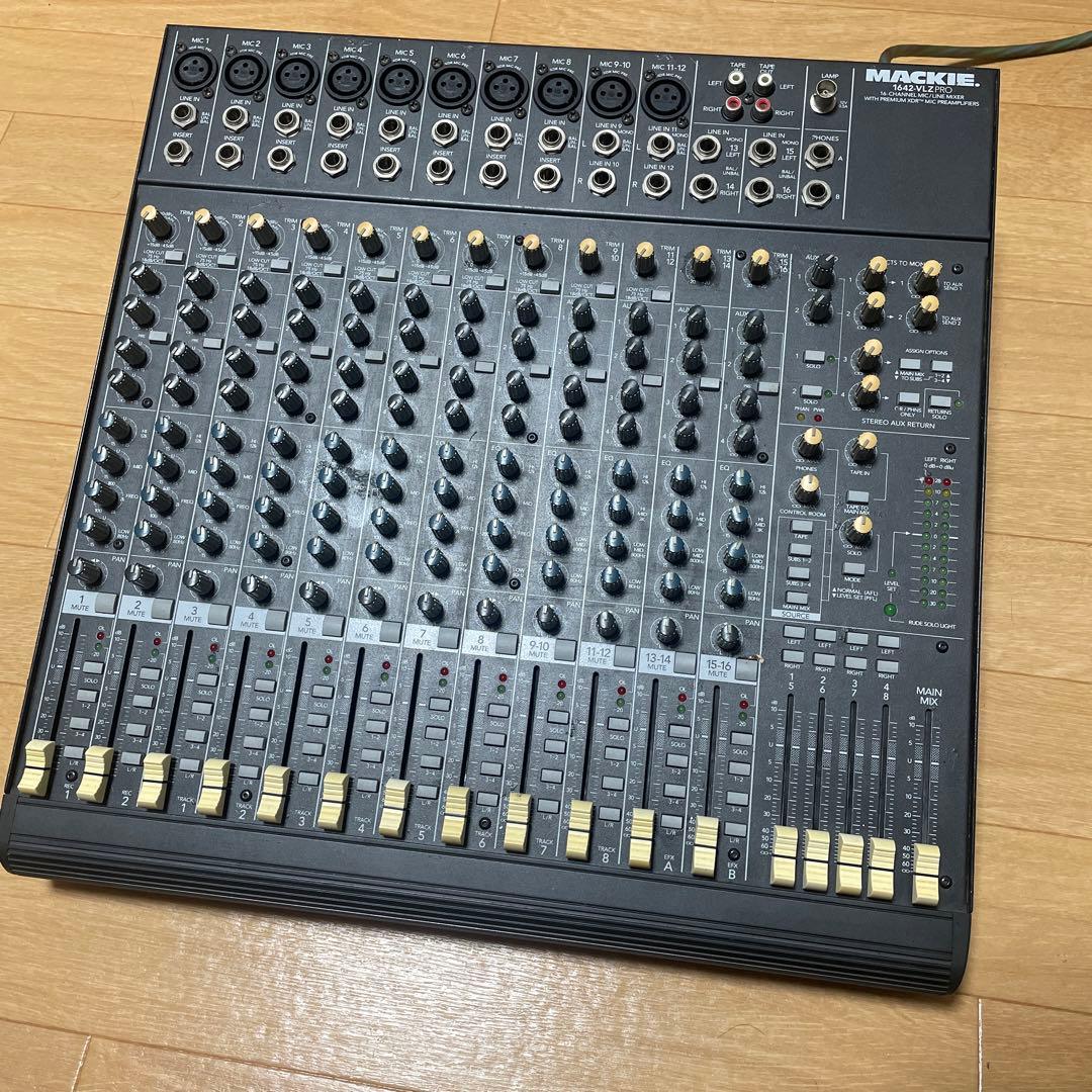 MACKIE ミキサー