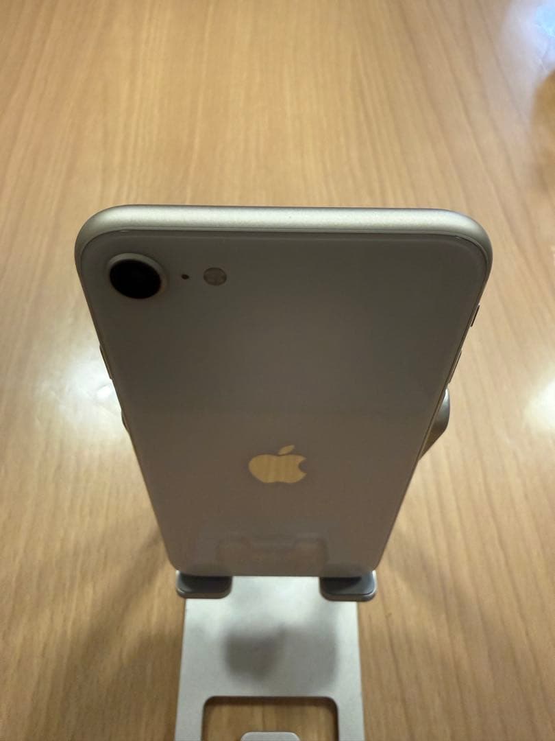 極美品 iPhone se3 ホワイト128GBバッテリー100% SIMフリー