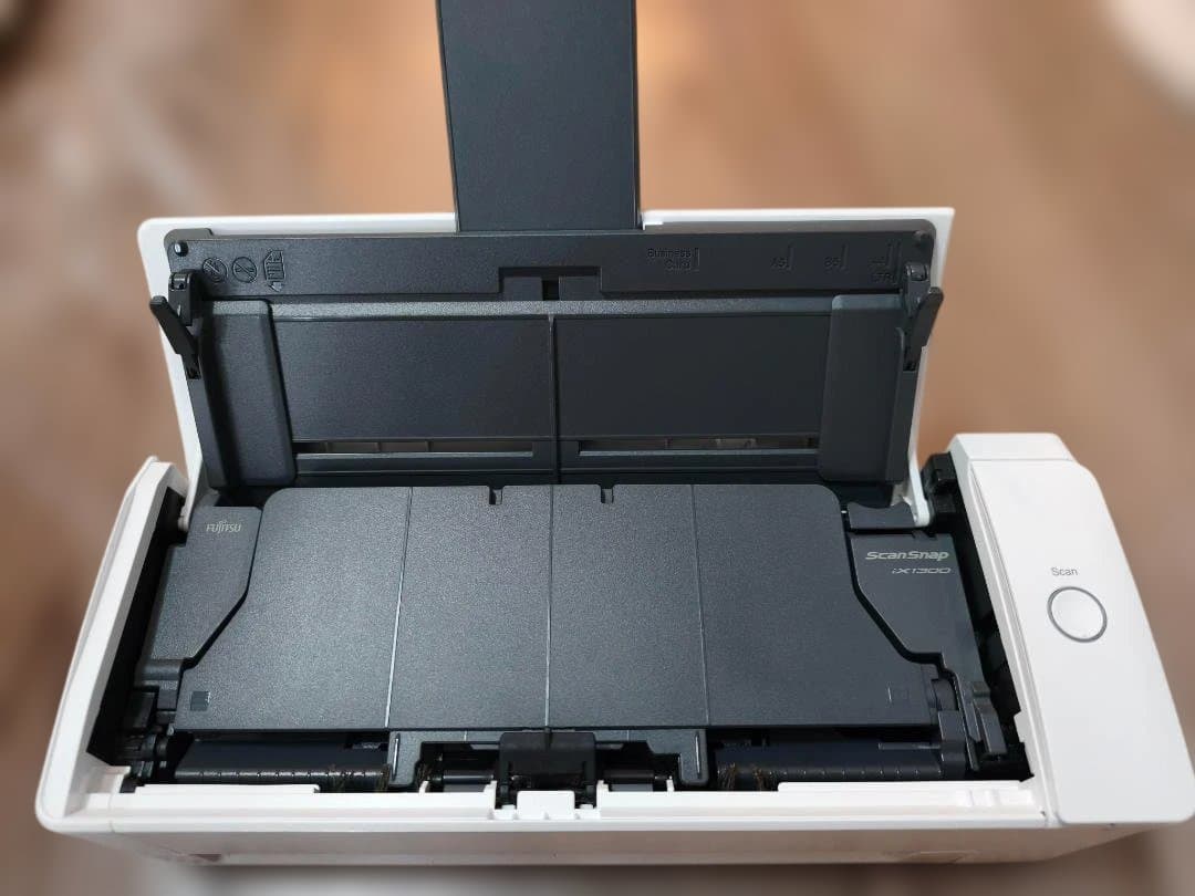 ScanSnap iX1300（FI-IX1300A）ホワイト