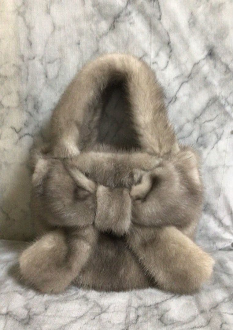 ハンドメイド・リメイクサファイアミンクリボン付きバッグぴこ