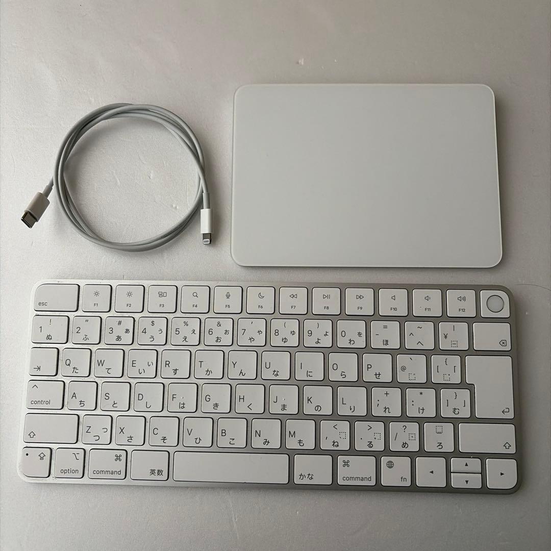 美品Touch ID Magic Keyboard & track pad