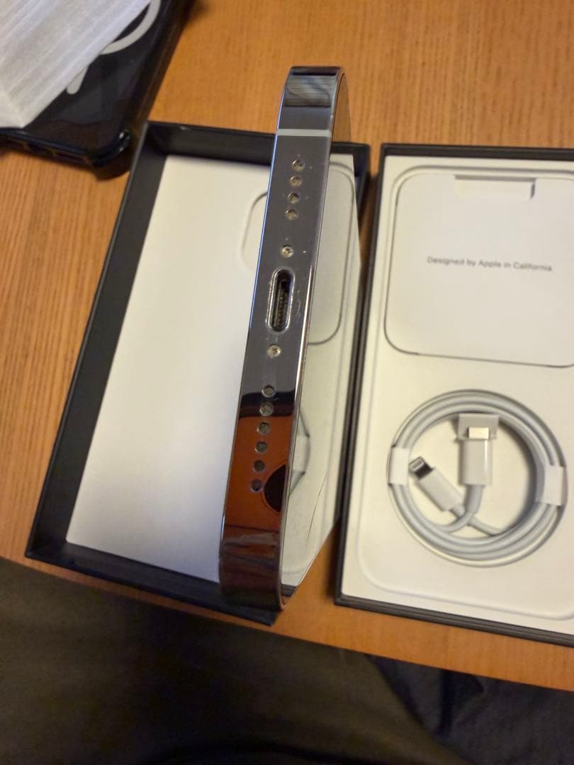 iPhone13promax silver 256GB casetify 本体