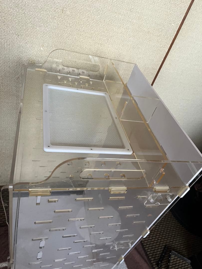 アクリルケージ　フクロモモンガ　冬には値上げします。