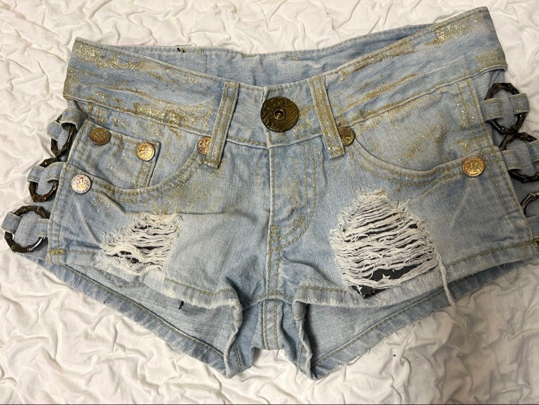 d.i.a. ダメージ加工ライトブルーショートパンツ サイズ24
