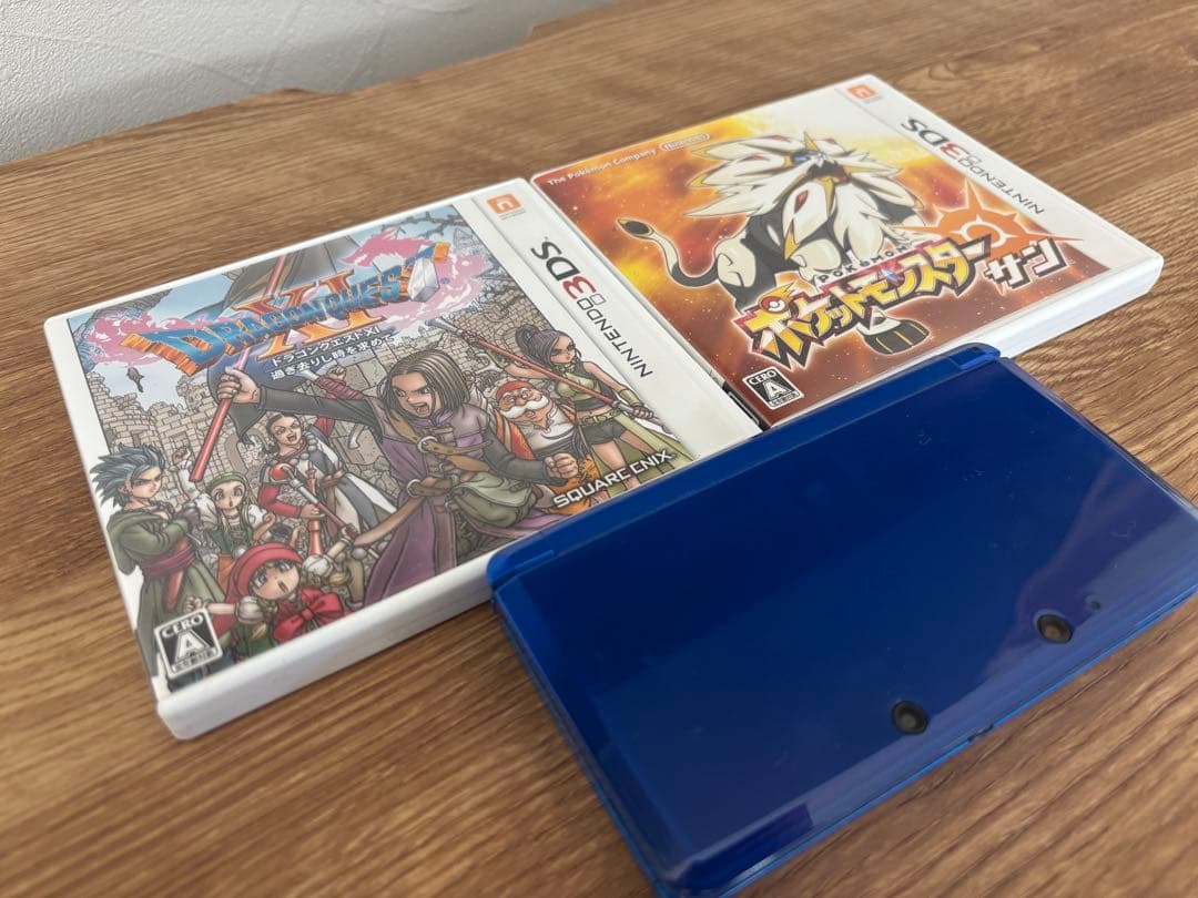 Nintendo 3DS 青 本体 + ソフト2本+DL済ソフト2本+充電器付