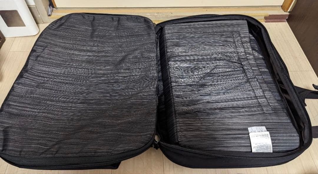 ARC'TERYX ARTILAD 20 ブラックバックパック