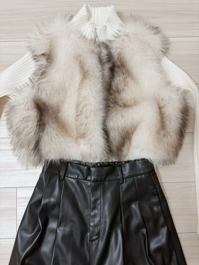 c*o様 andrea&co ファードッキングZIPニット ＋フレイアイディーレ