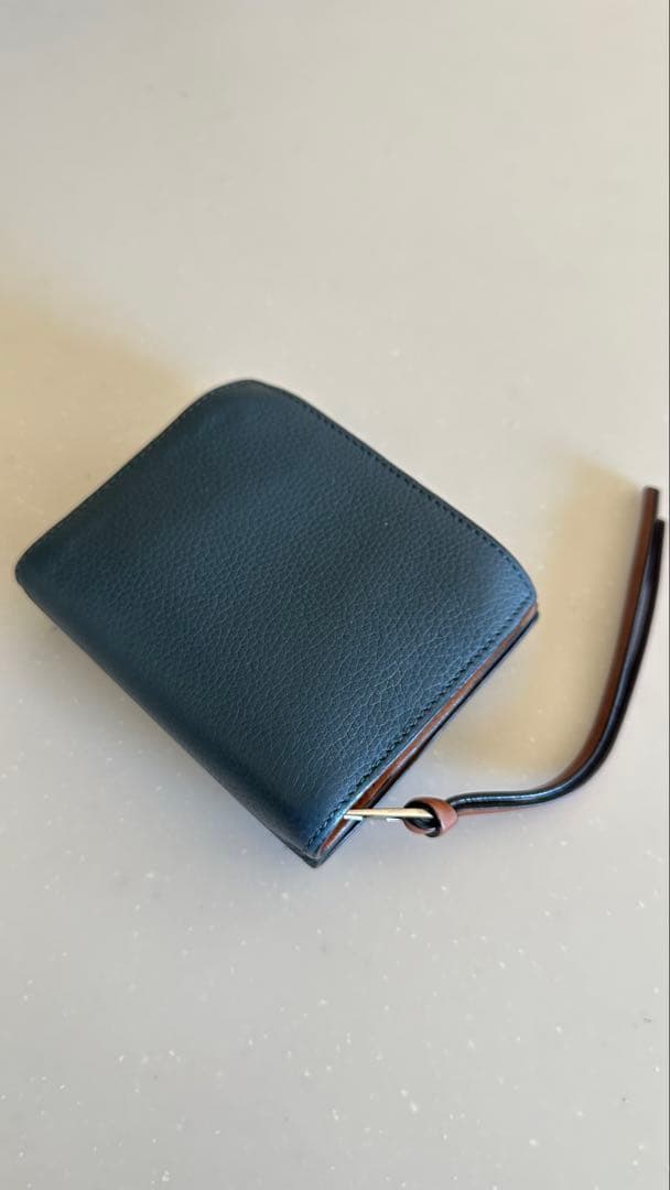LOEWE 二つ折り財布