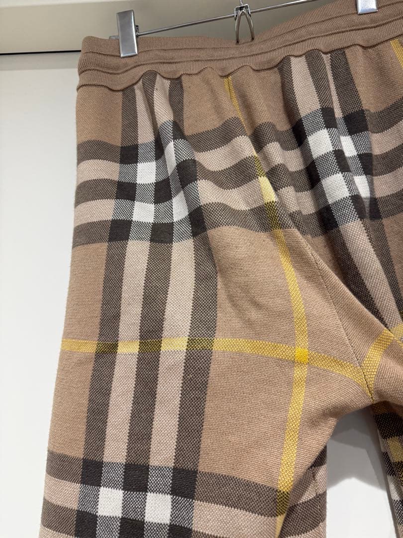 BURBERRY 8054918 ショートパンツ