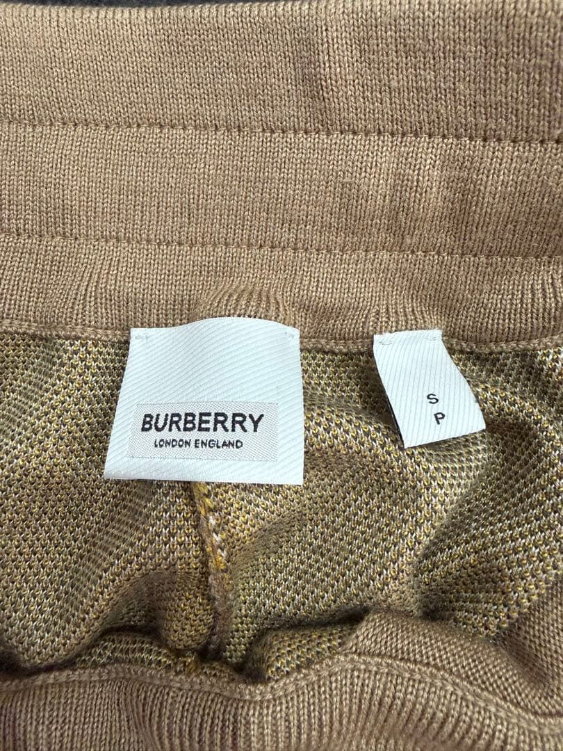 BURBERRY 8054918 ショートパンツ
