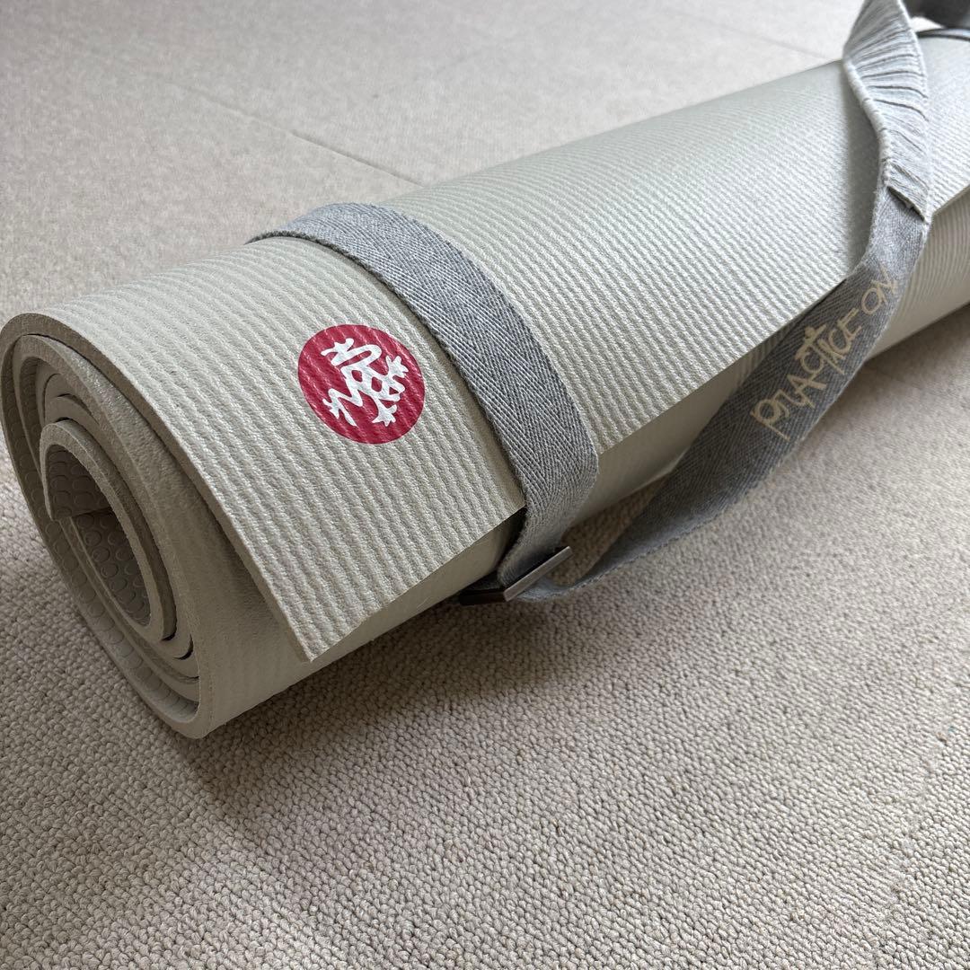富*む様 manduka ヨガマット サンド　プロ6mm ストラップ付き