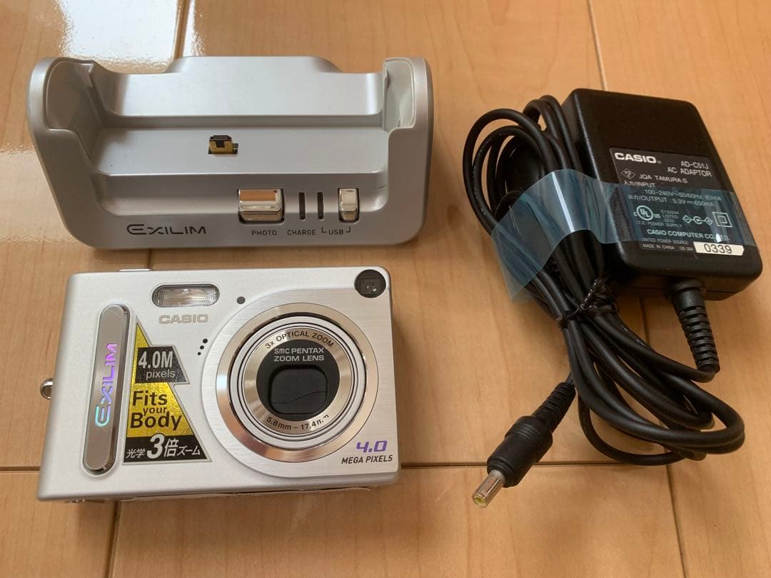 動作品　CASIO EXILIM ZOOM EX-Z4