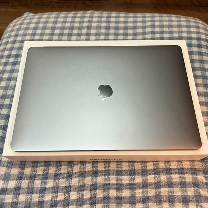 MacBookpro 2019 16インチ 512GB